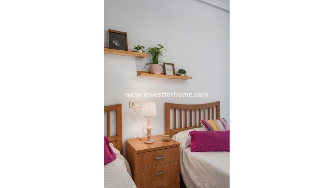 Verkoop - Appartement - Guardamar del Segura - Pueblo