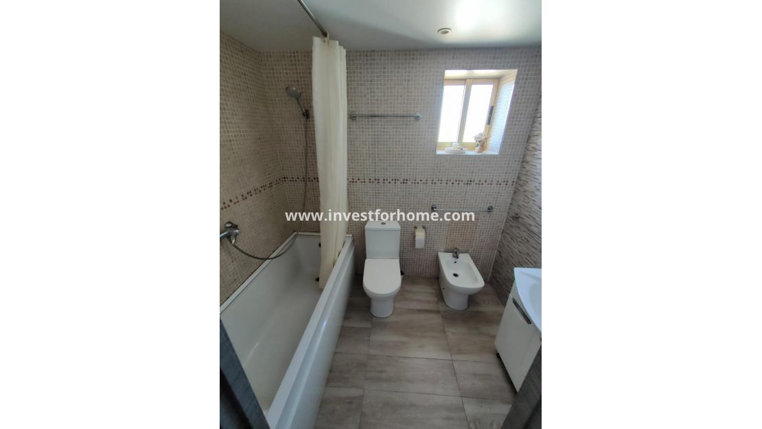 Verkoop - Appartement - Guardamar del Segura - Zona Pueblo