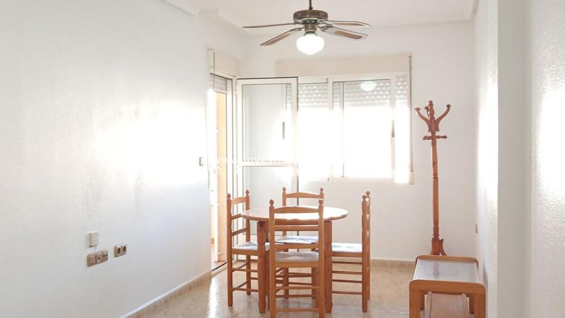 Verkoop - Appartement - Los Montesinos - PUEBLO CENTRO