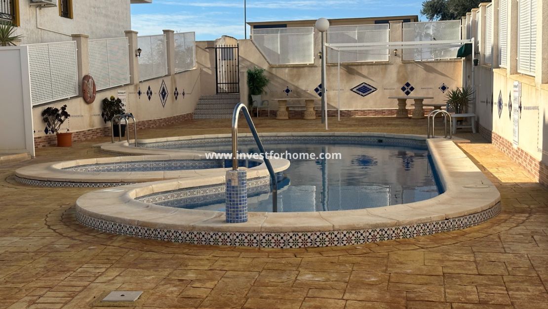Verkoop - Appartement - Orihuela Costa - Inland