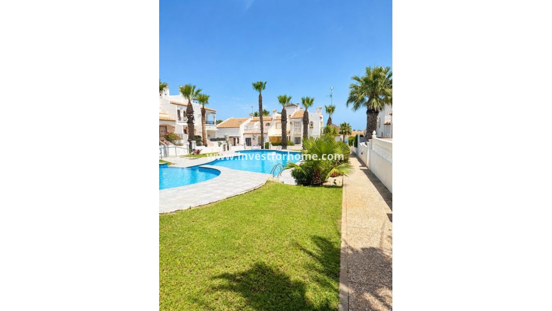 Verkoop - Appartement - Orihuela Costa - Inland