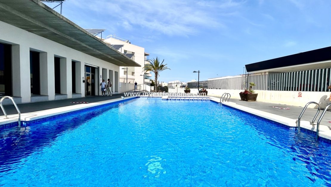 Verkoop - Appartement - Orihuela Costa - Inland