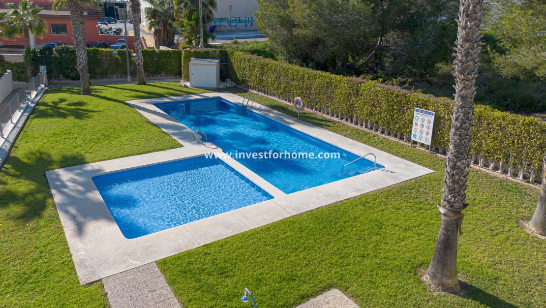 Verkoop - Appartement - Orihuela Costa - Villamartin