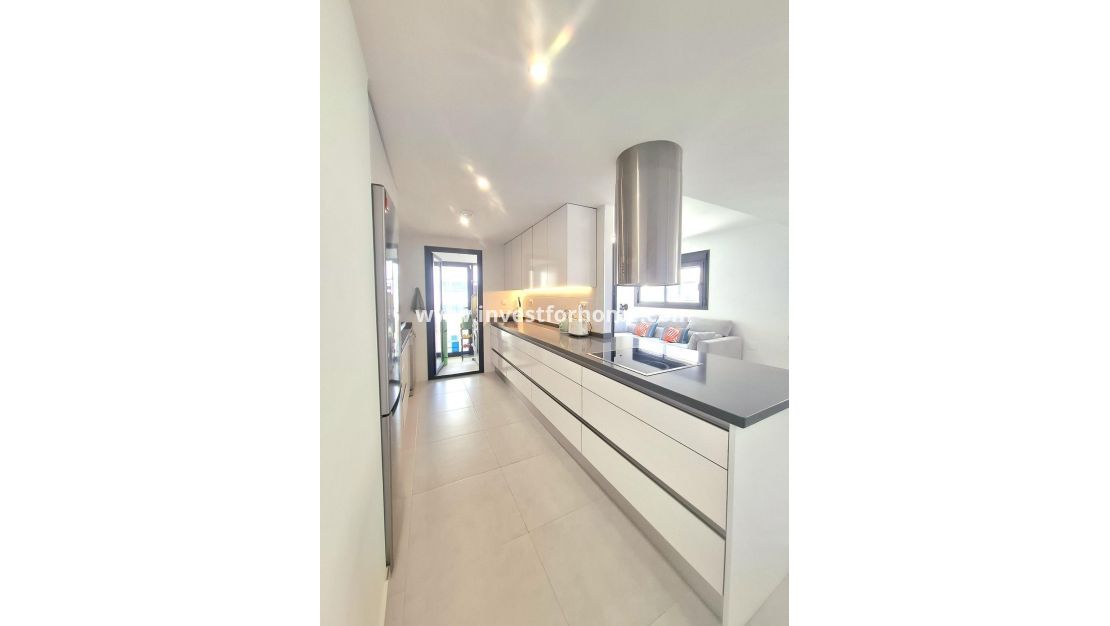 Verkoop - Appartement - Orihuela Costa - Villamartín