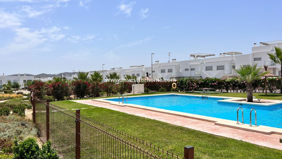 Verkoop - Appartement - Orihuela Costa - Vistabella Golf