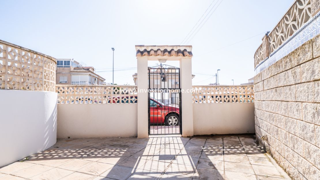 Verkoop - Appartement - Torrevieja - aguas nuevas