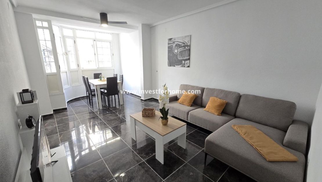Verkoop - Appartement - Torrevieja - Centro - Muelle Pesquero