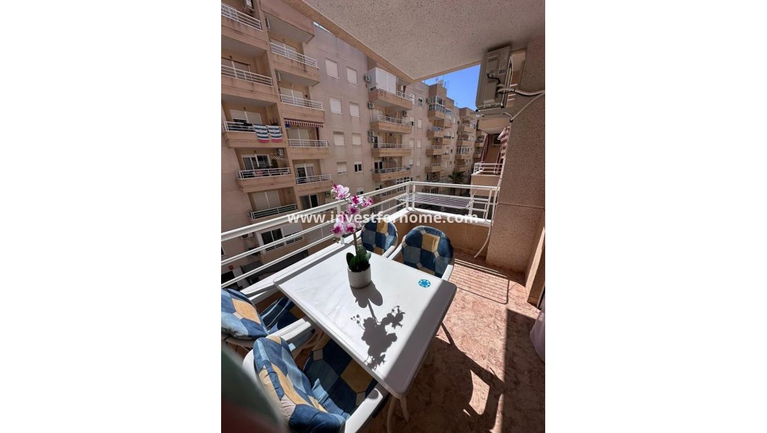Verkoop - Appartement - Torrevieja - Centro - Muelle Pesquero
