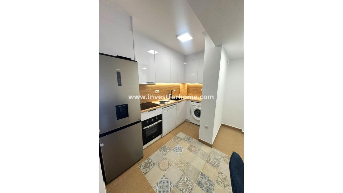 Verkoop - Appartement - Torrevieja - Centro - Muelle Pesquero