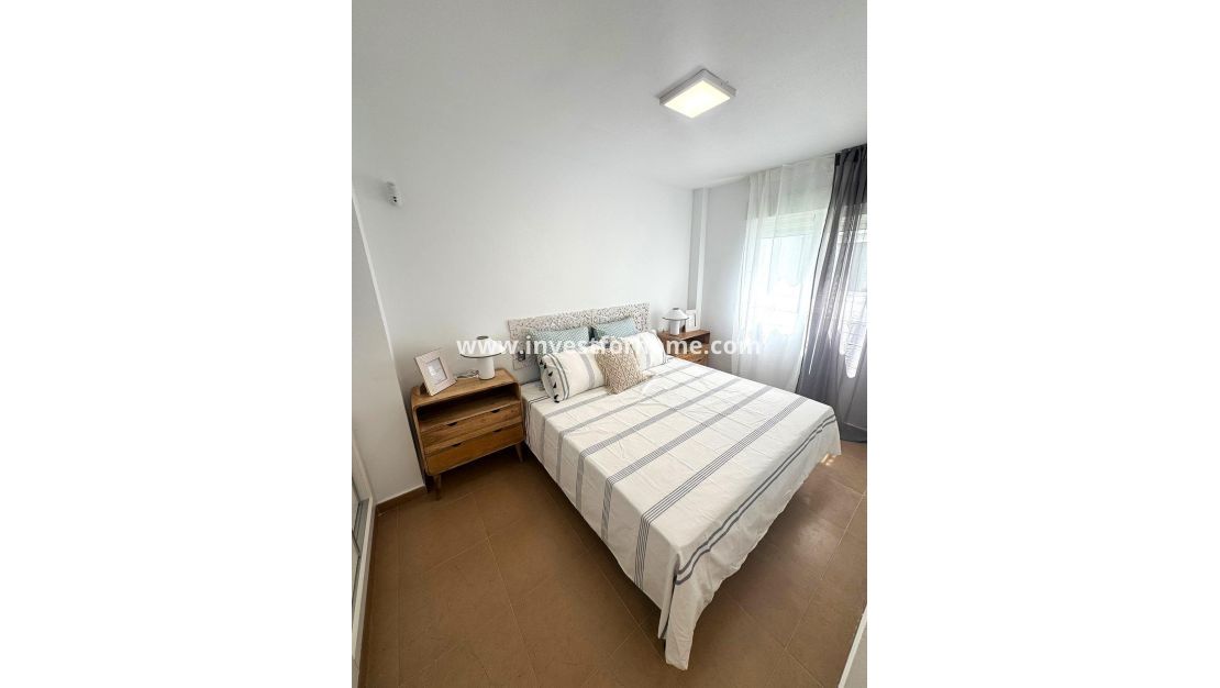 Verkoop - Appartement - Torrevieja - Centro - Muelle Pesquero