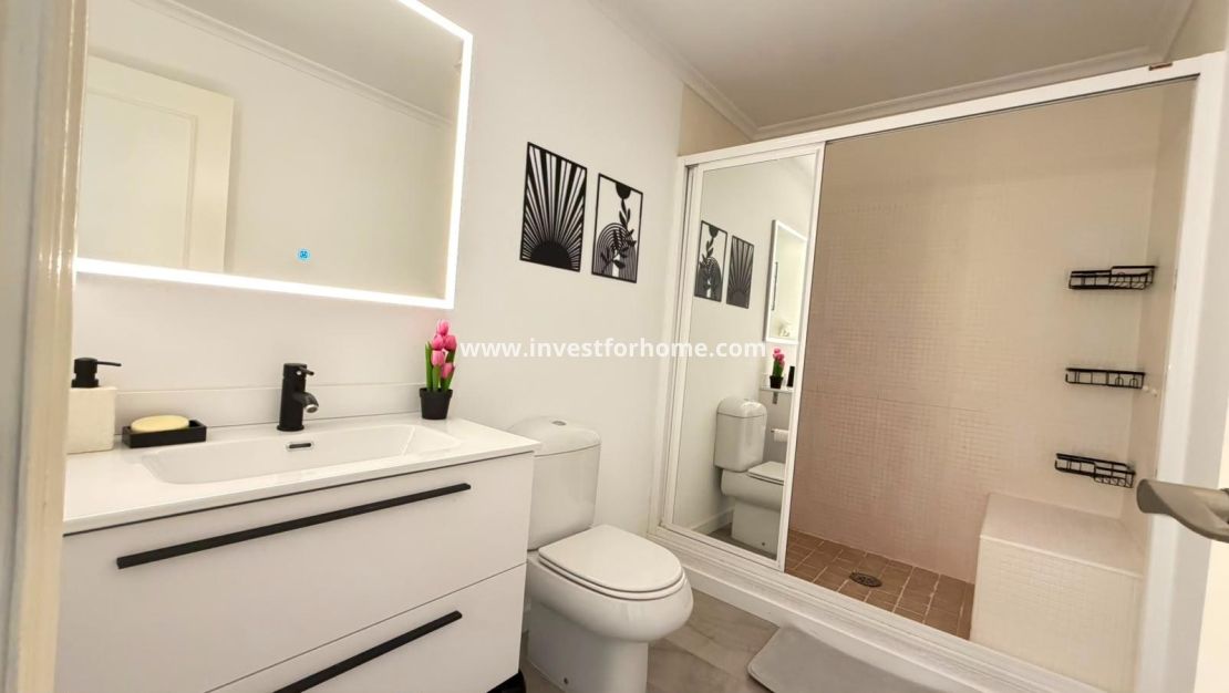 Verkoop - Appartement - Torrevieja - Centro - Muelle Pesquero