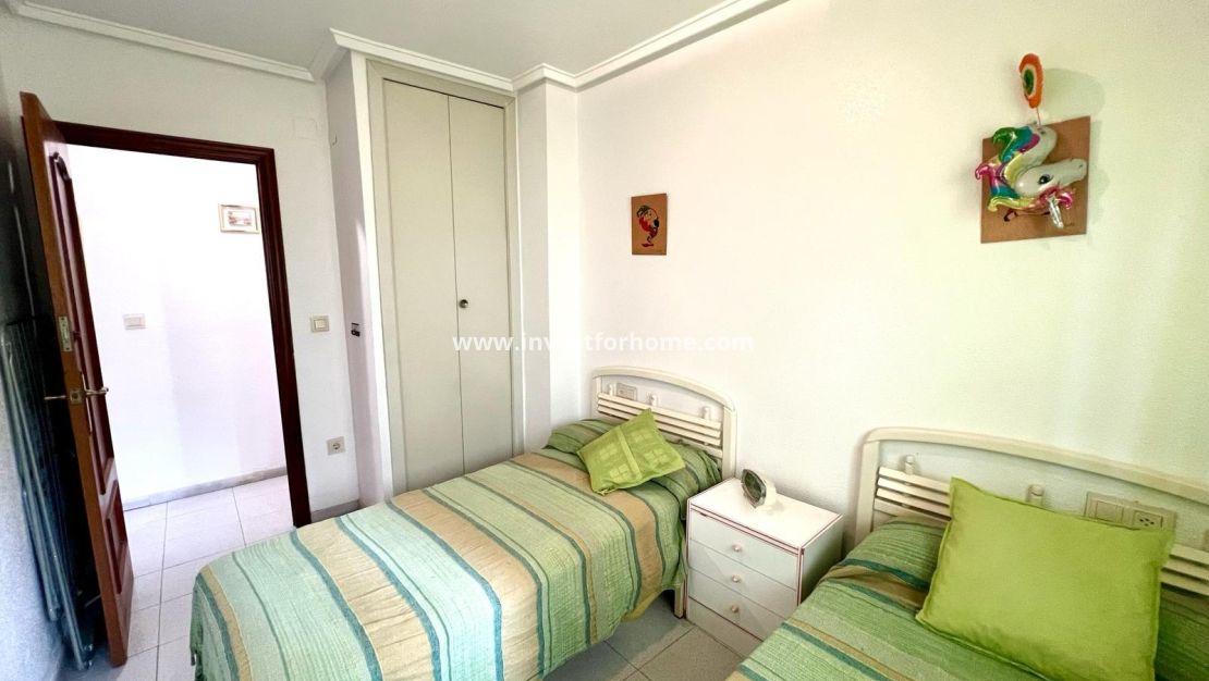 Verkoop - Appartement - Torrevieja - Centro