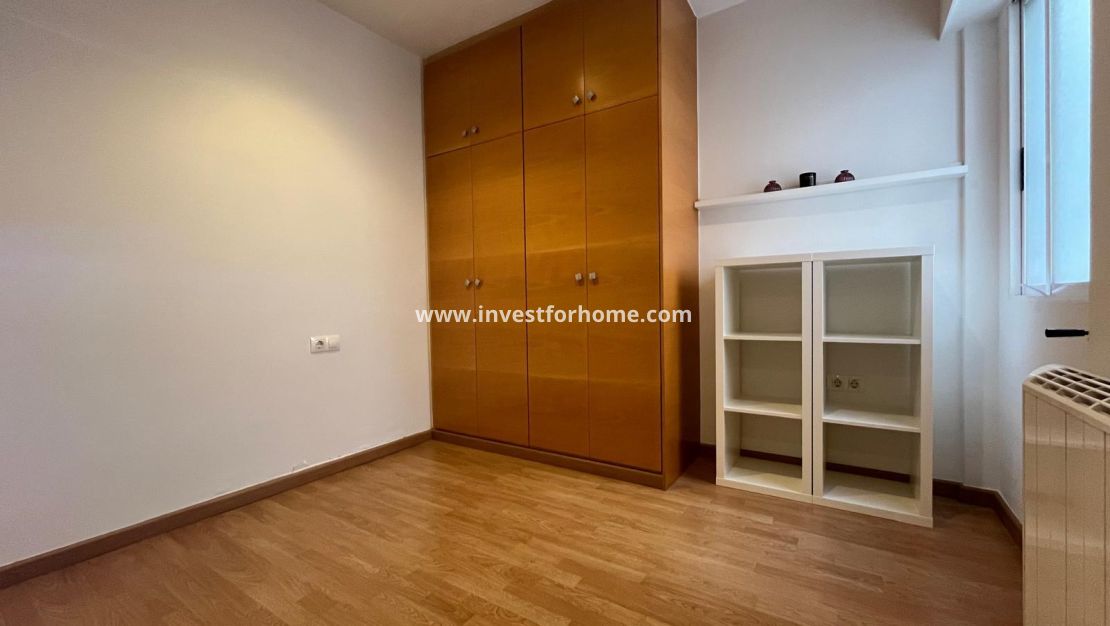 Verkoop - Appartement - Torrevieja - Centro