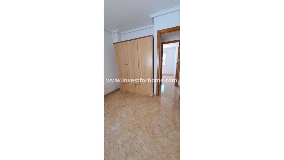 Verkoop - Appartement - Torrevieja - Centro