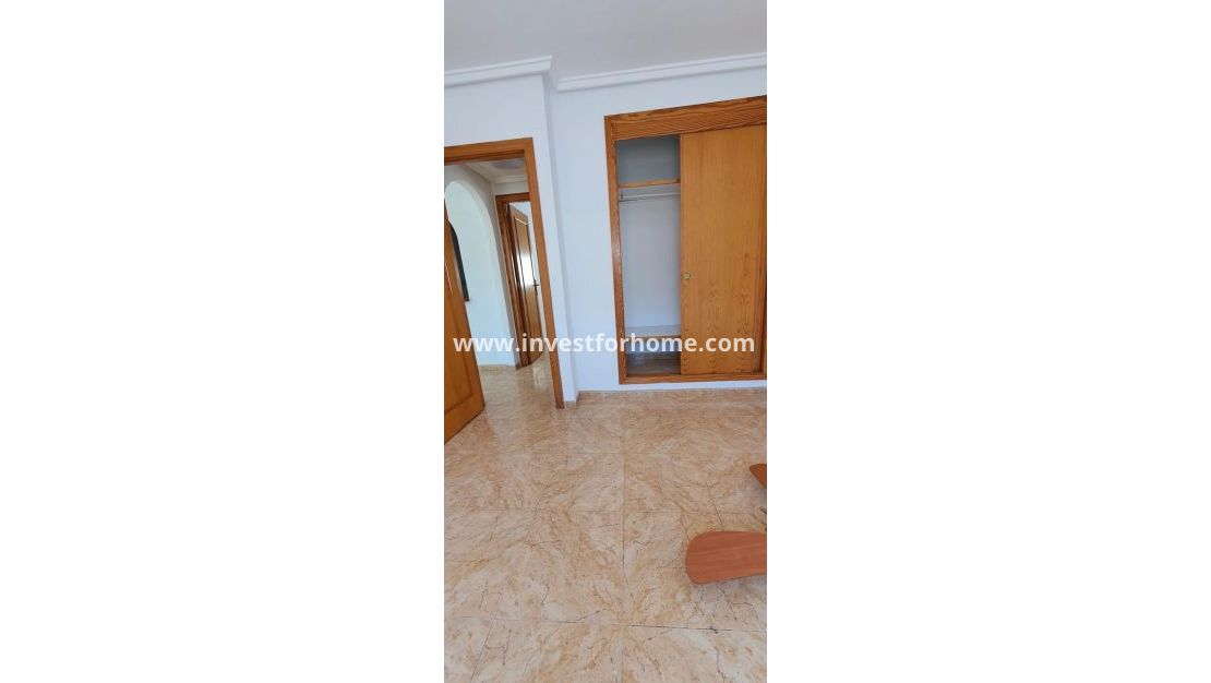 Verkoop - Appartement - Torrevieja - Centro