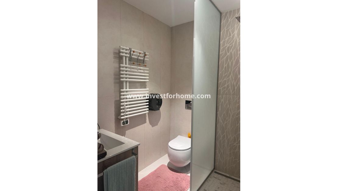 Verkoop - Appartement - Torrevieja - Centro