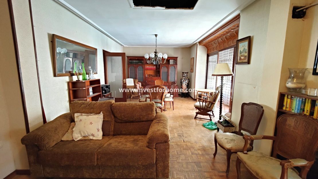 Verkoop - Appartement - Torrevieja - Centro