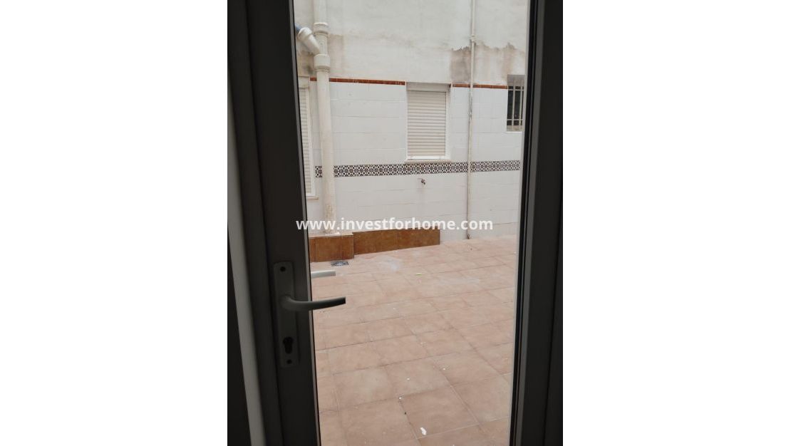 Verkoop - Appartement - Torrevieja - Centro