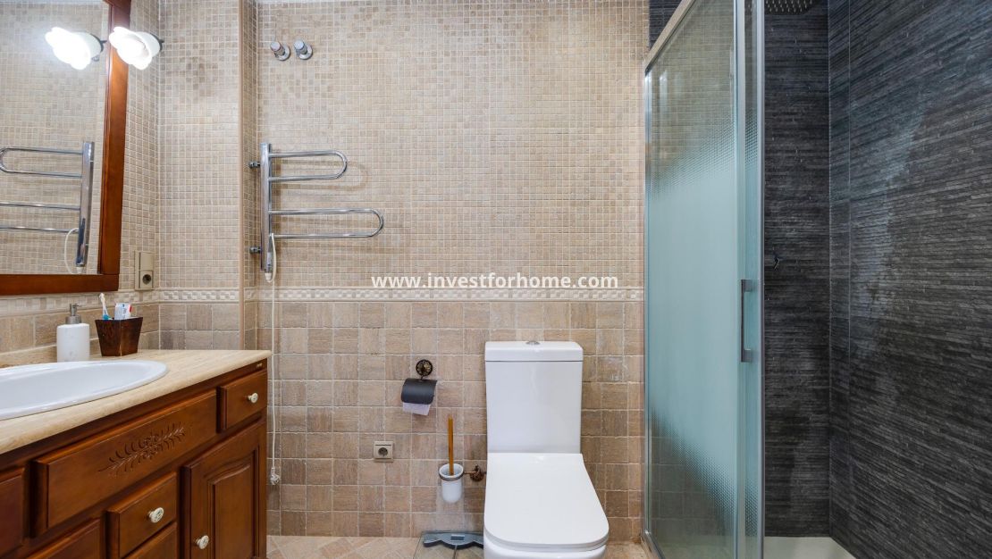 Verkoop - Appartement - Torrevieja - Centro