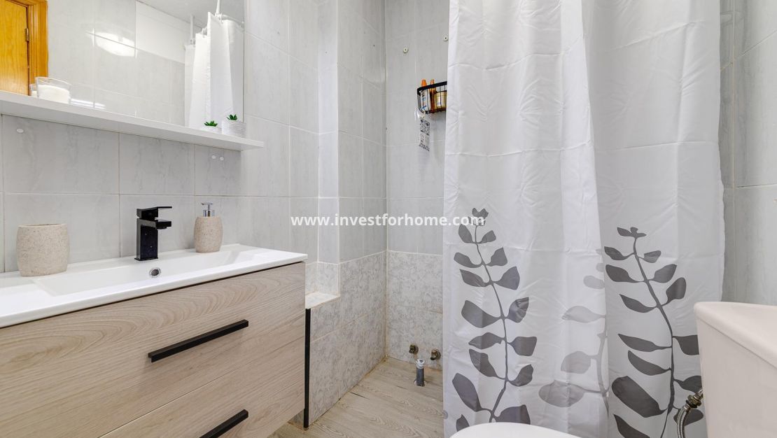 Verkoop - Appartement - Torrevieja - Centro