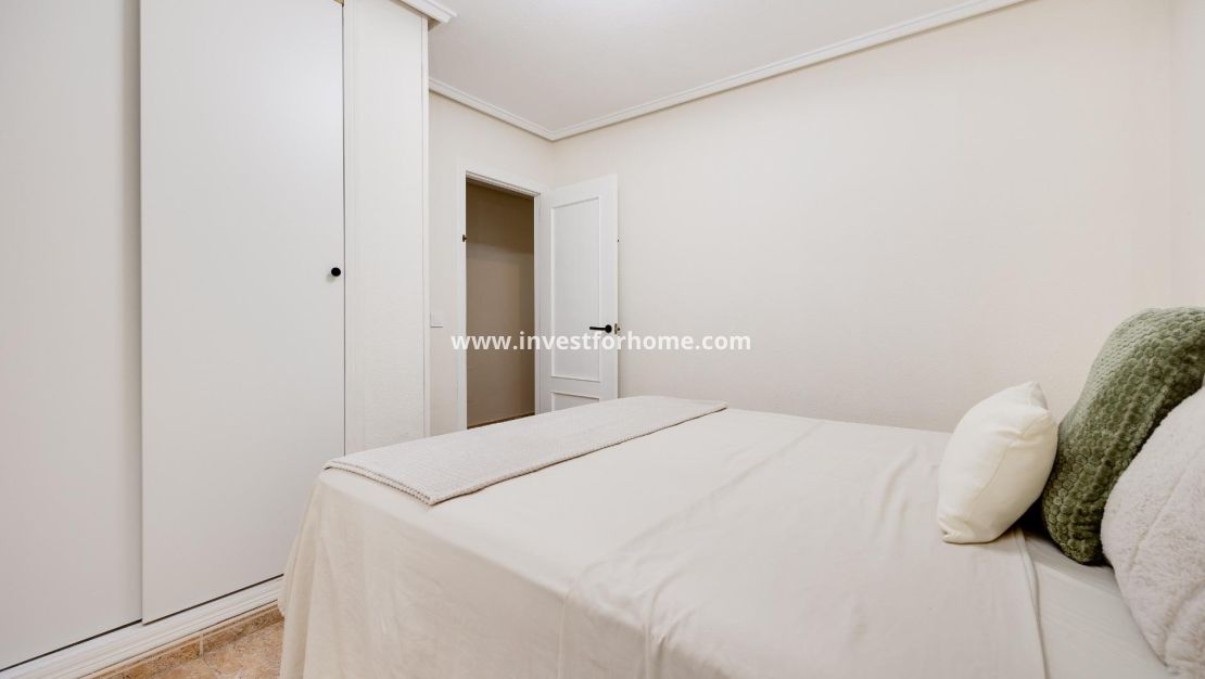 Verkoop - Appartement - Torrevieja - Centro