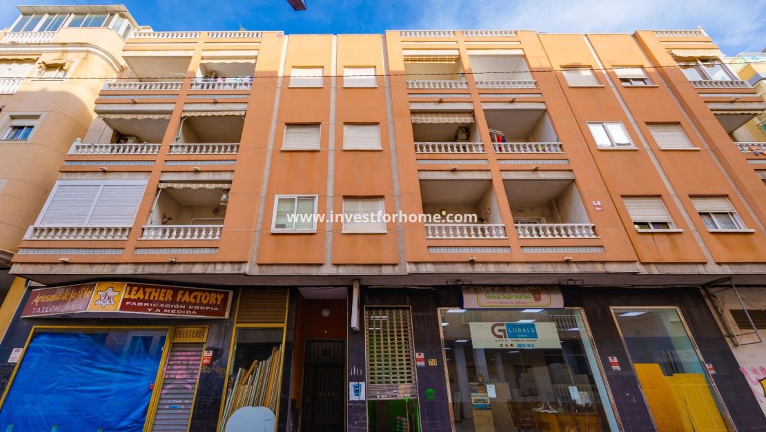 Verkoop - Appartement - Torrevieja - Centro