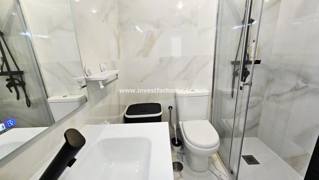 Verkoop - Appartement - Torrevieja - Centro