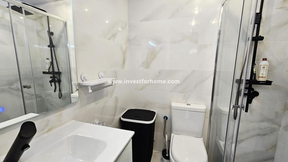 Verkoop - Appartement - Torrevieja - Centro