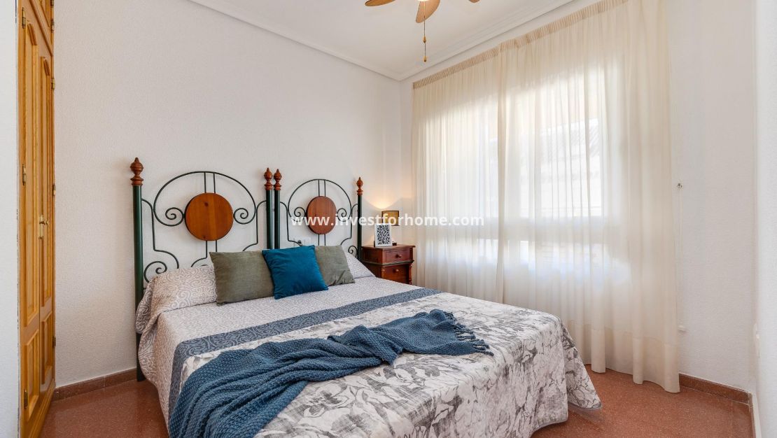 Verkoop - Appartement - Torrevieja - Centro