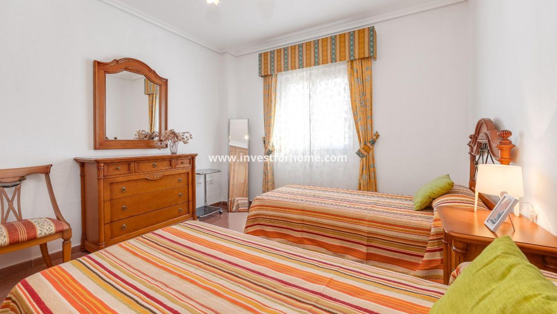 Verkoop - Appartement - Torrevieja - Centro