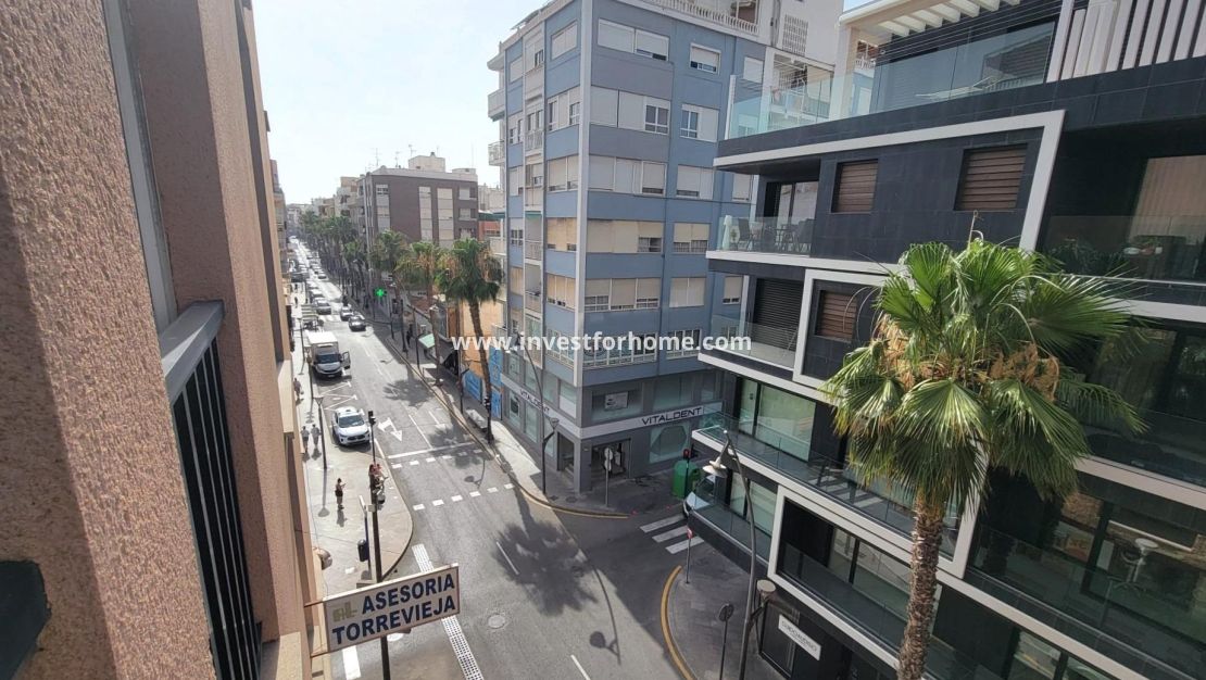 Verkoop - Appartement - Torrevieja - Centro