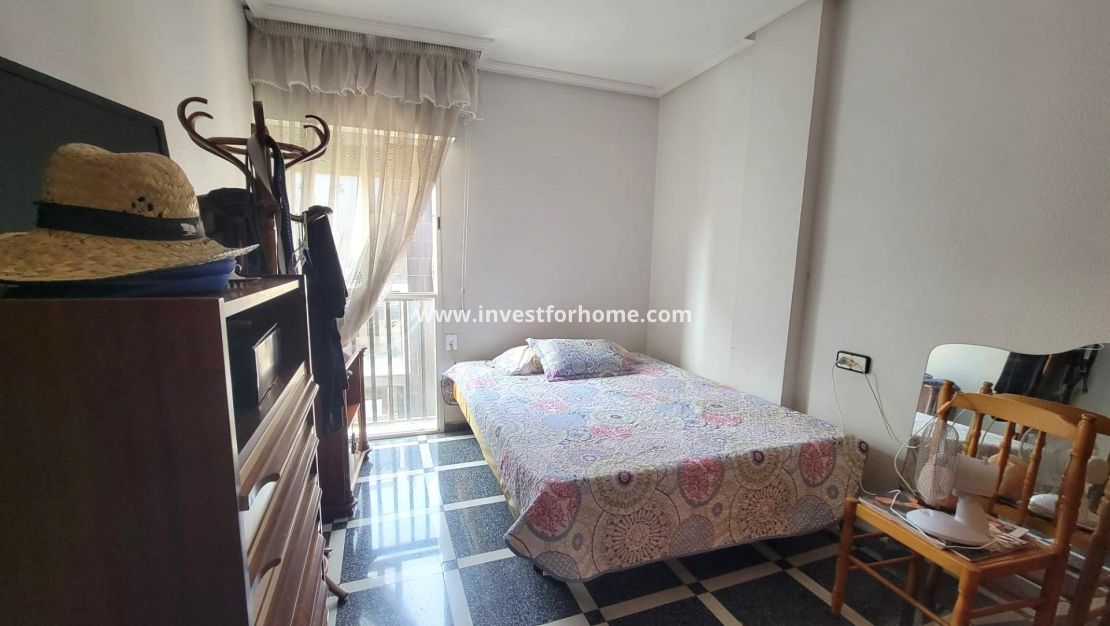 Verkoop - Appartement - Torrevieja - Centro