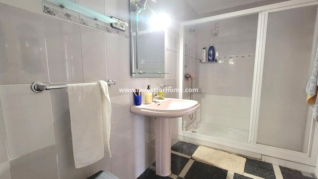 Verkoop - Appartement - Torrevieja - Centro