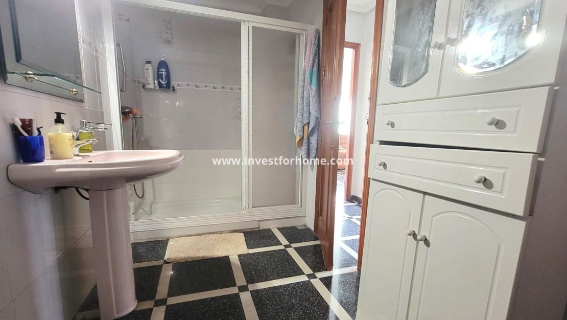 Verkoop - Appartement - Torrevieja - Centro