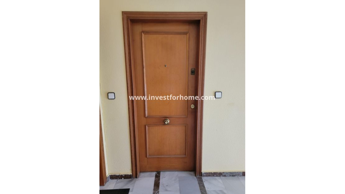 Verkoop - Appartement - Torrevieja - Centro