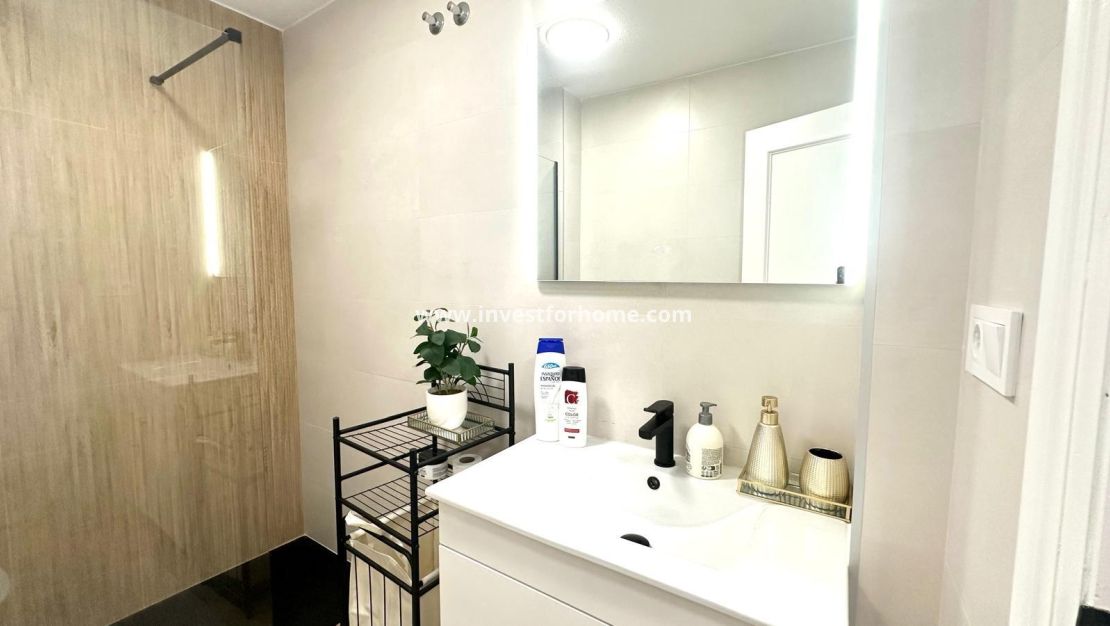 Verkoop - Appartement - Torrevieja - Centro