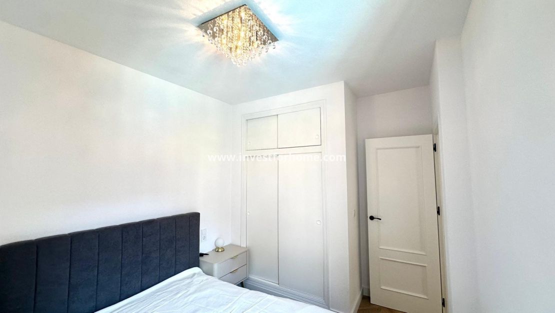 Verkoop - Appartement - Torrevieja - Centro