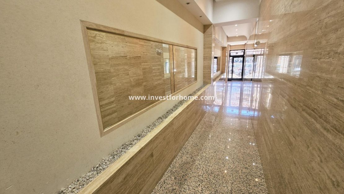 Verkoop - Appartement - Torrevieja - Centro