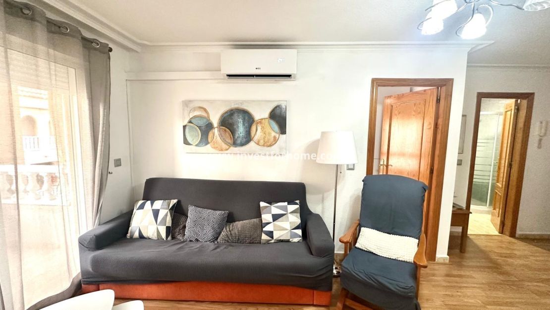 Verkoop - Appartement - Torrevieja - Centro