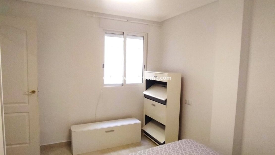 Verkoop - Appartement - Torrevieja - Centro