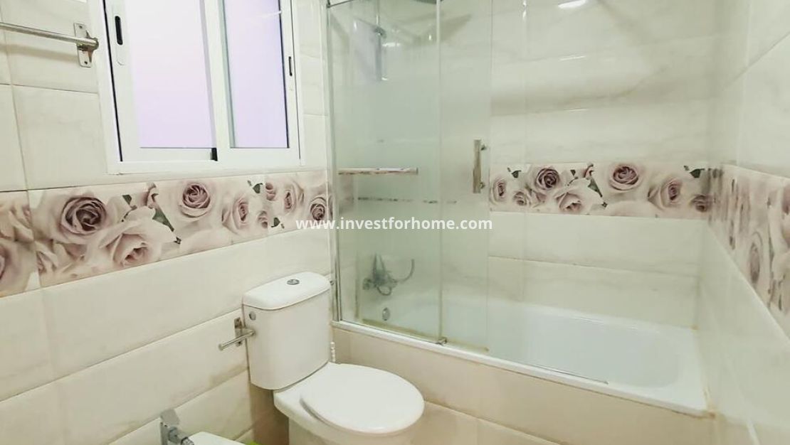 Verkoop - Appartement - Torrevieja - Centro