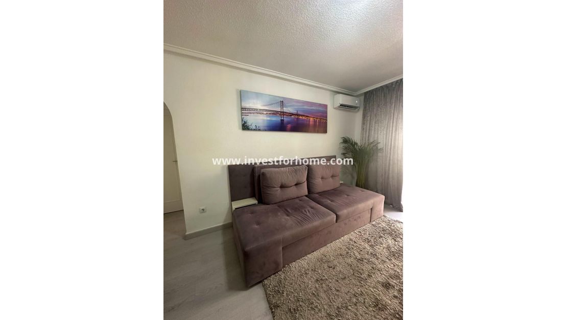Verkoop - Appartement - Torrevieja - Centro