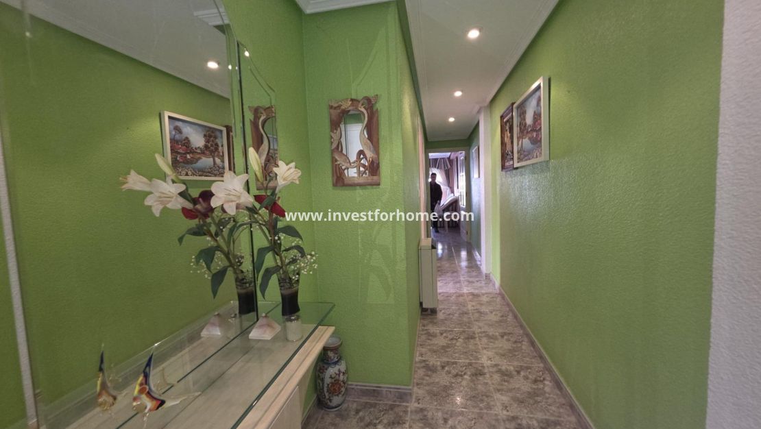 Verkoop - Appartement - Torrevieja - Centro