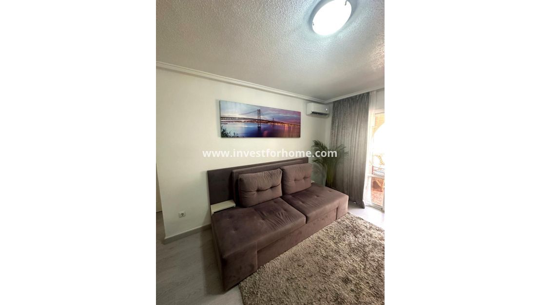 Verkoop - Appartement - Torrevieja - Centro