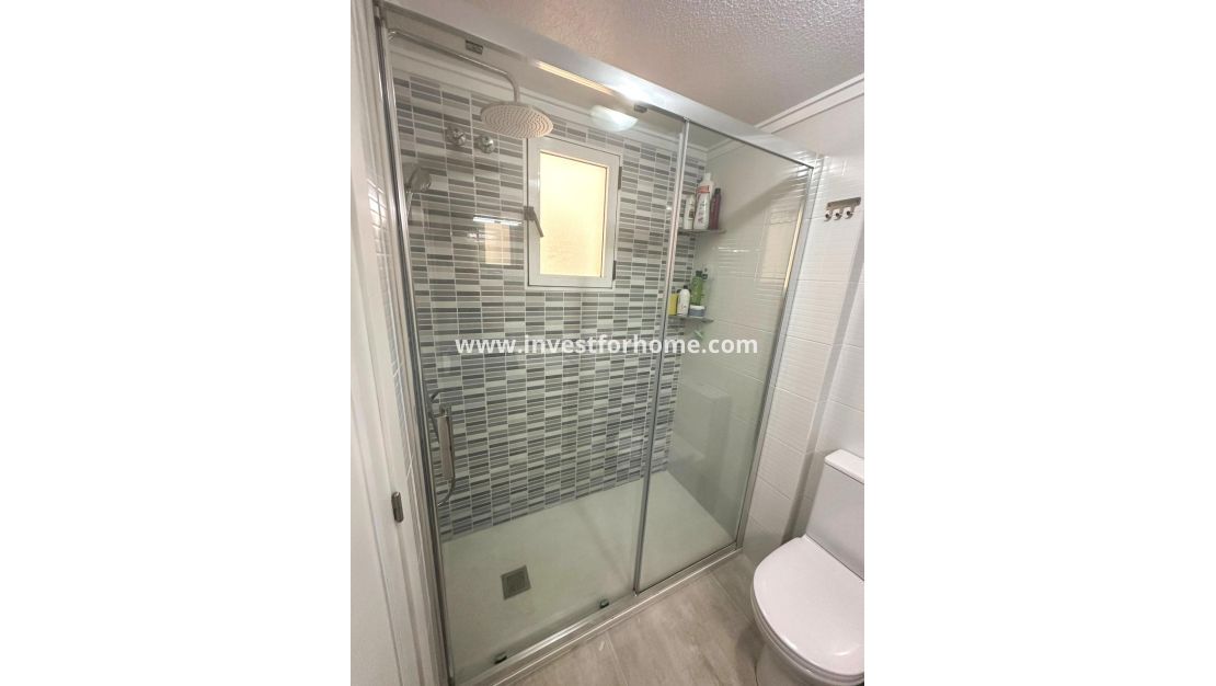 Verkoop - Appartement - Torrevieja - Centro