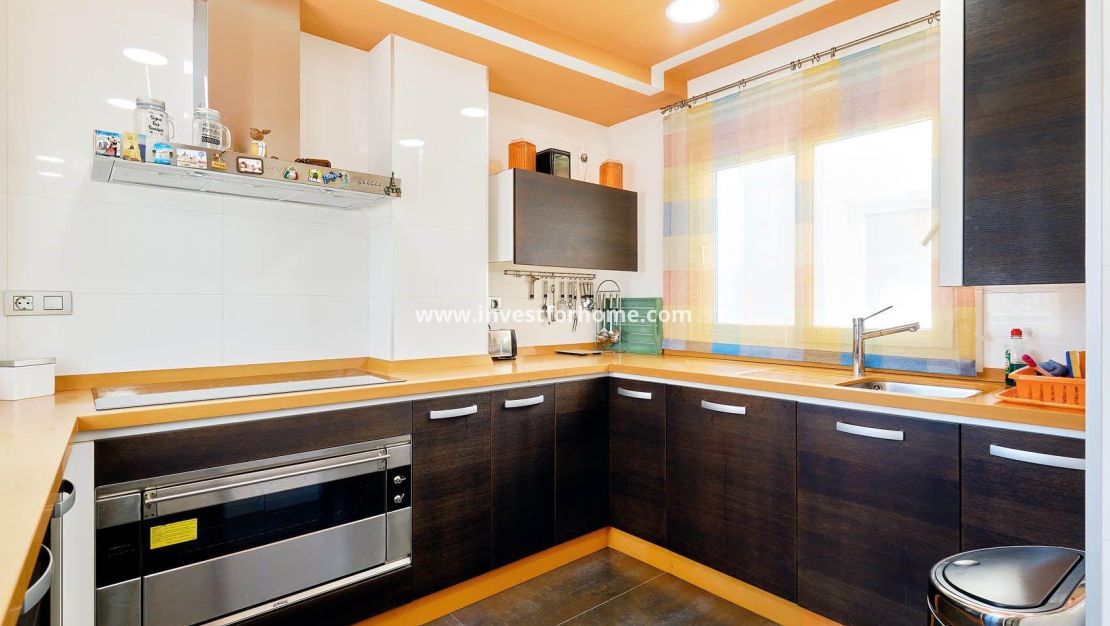 Verkoop - Appartement - Torrevieja - Centro