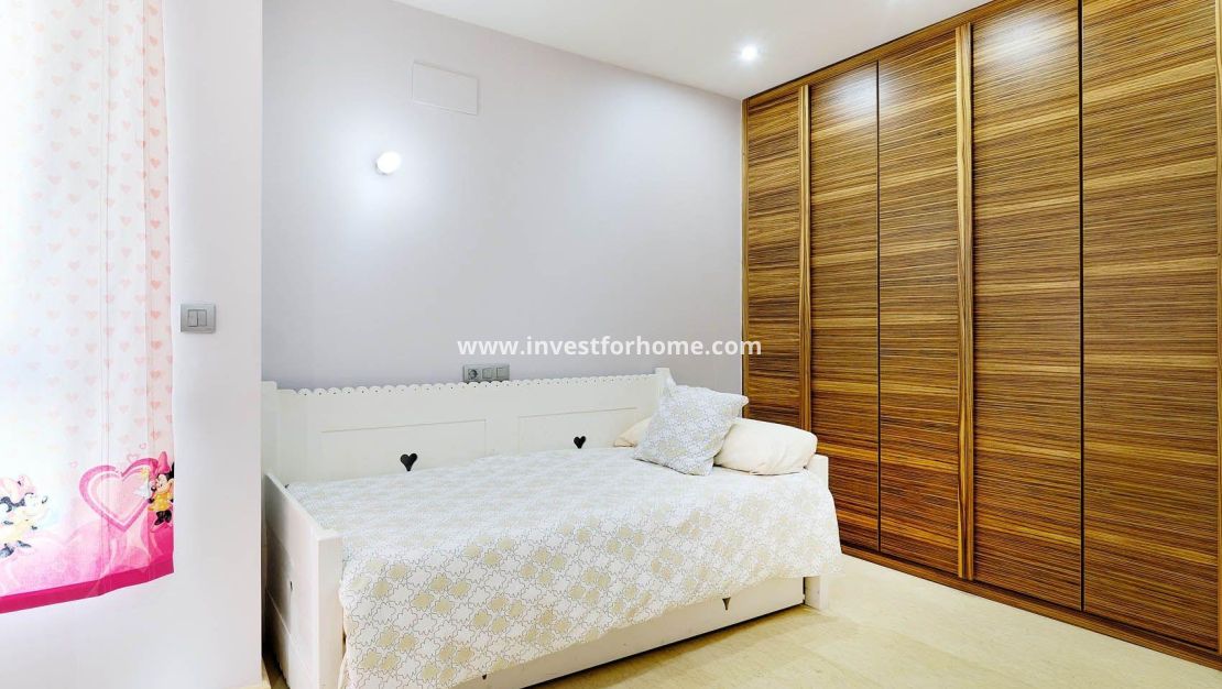 Verkoop - Appartement - Torrevieja - Centro