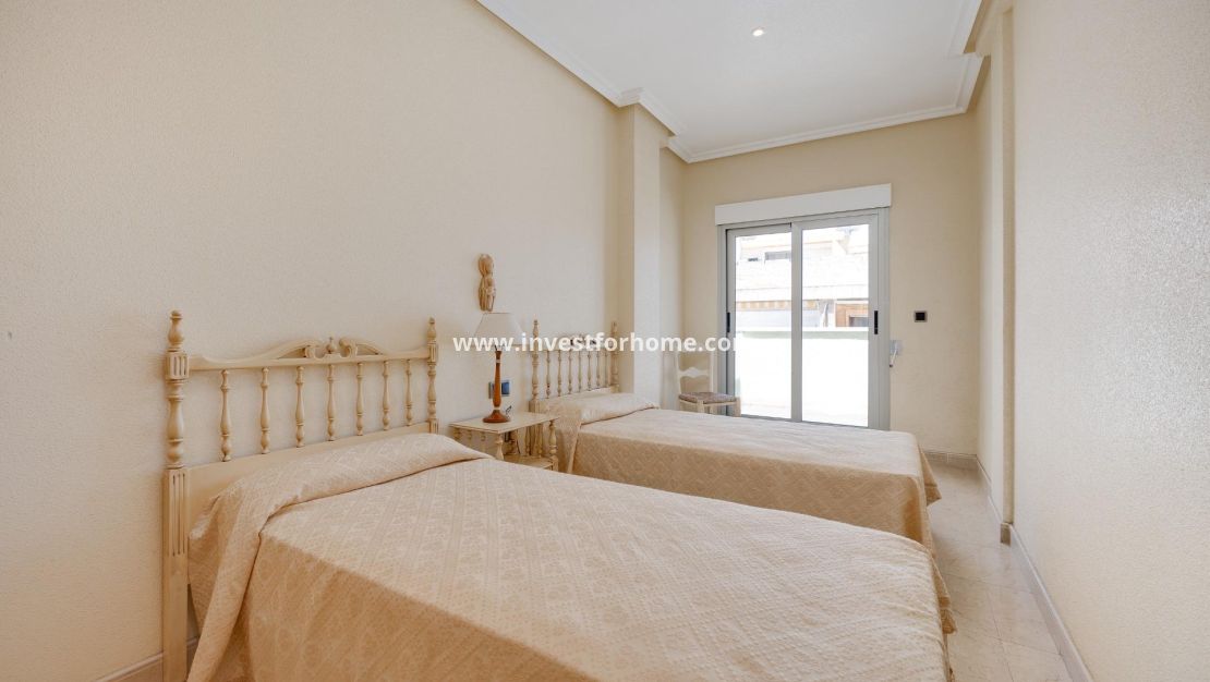 Verkoop - Appartement - Torrevieja - Centro