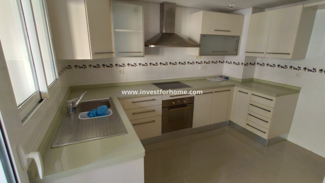 Verkoop - Appartement - Torrevieja - Centro