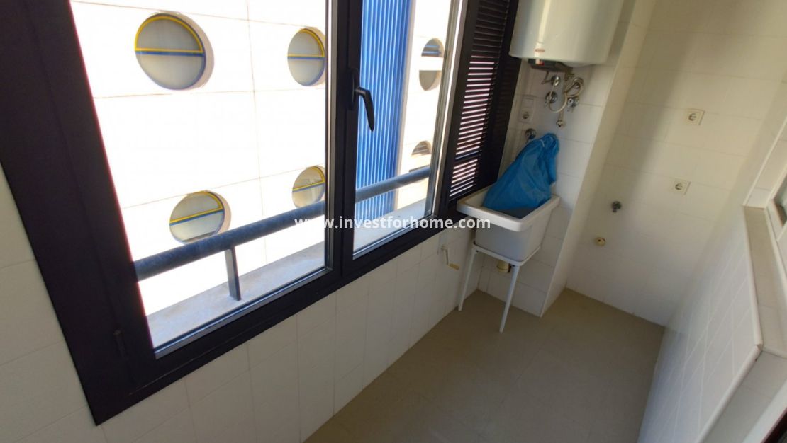 Verkoop - Appartement - Torrevieja - Centro
